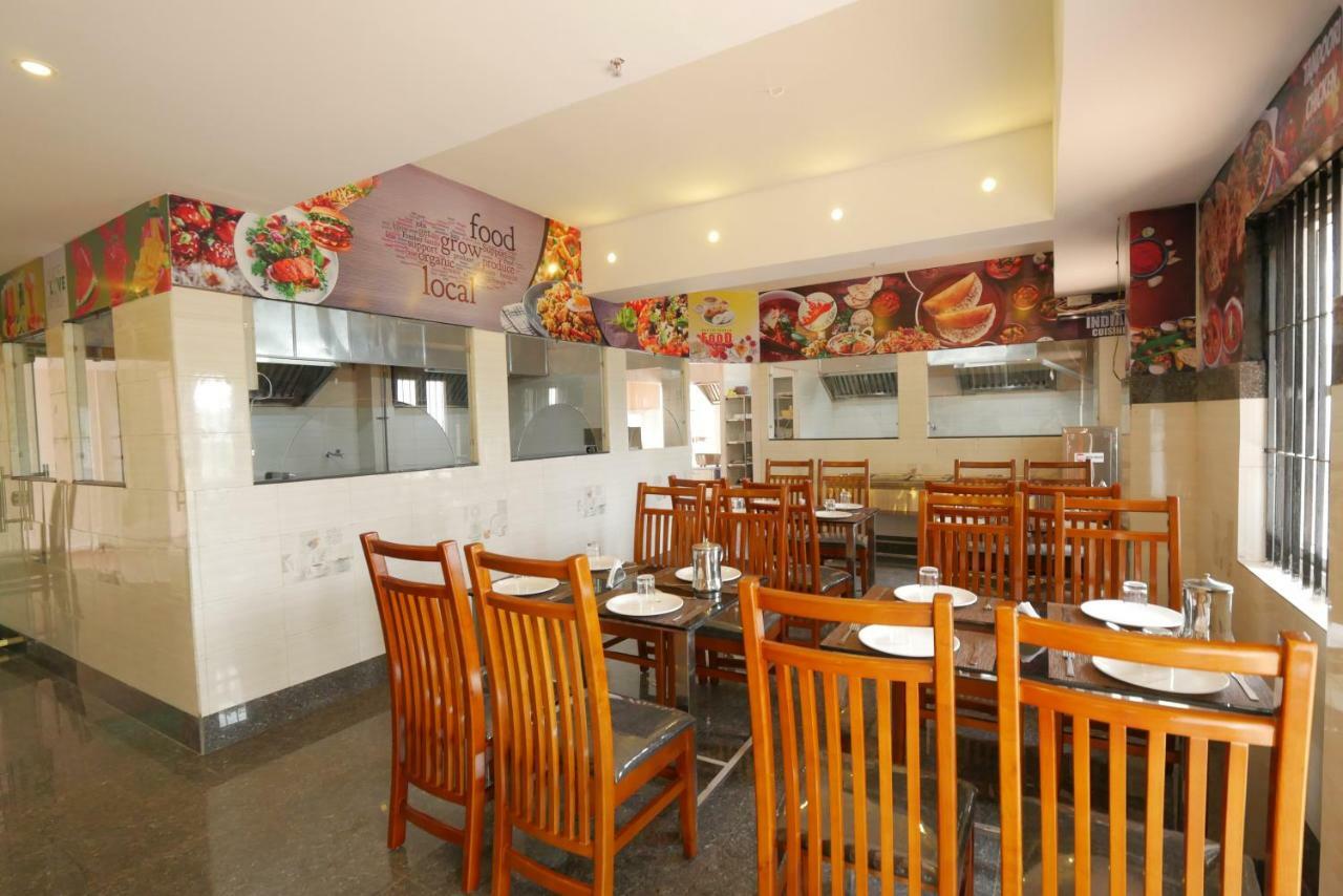 מאננטהוואדי Hotel Wayanad Square מראה חיצוני תמונה