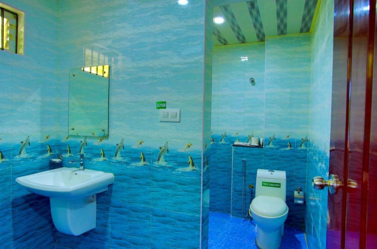 מאננטהוואדי Hotel Wayanad Square מראה חיצוני תמונה